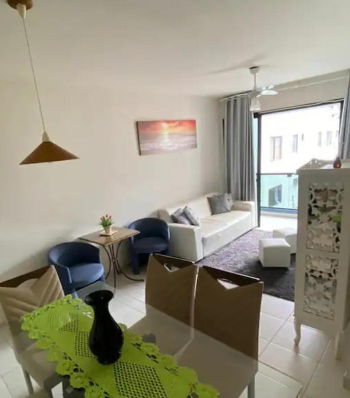 Apartamento amplo a menos de 400 metros da praia localizado próximo a praça da Brunella, área nobre do Guarujá. Exterior foto